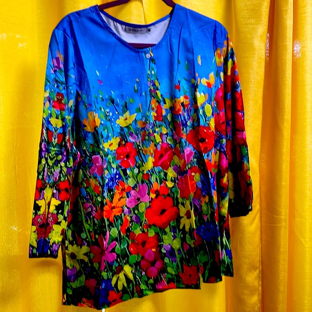 Ladies print shirt